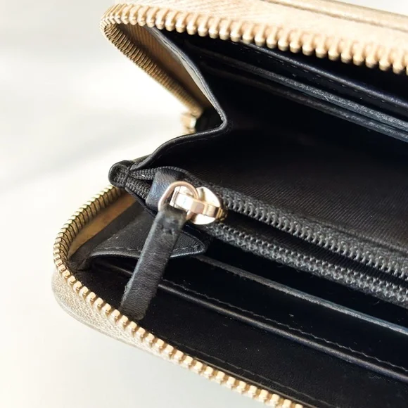 Chanel Zip Leather Wallet - Picture 13 of 16